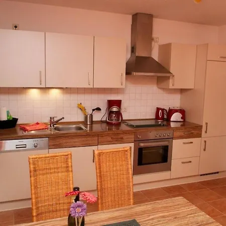 Apartmán Gemuetliche Im Ostseebad Mit Schoenem Garten Am Hochufer Ueber Der Seebruecke
